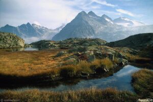 lago mandron stelvio national park alps italy