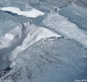 ice on lake haiyaha in rocky mountain national park