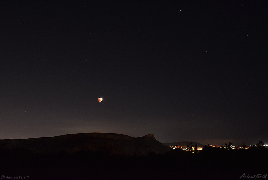  lunar eclipse over south table mountain golden colorado