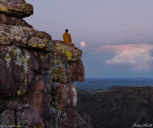 moonrise north table mountain golden colordo