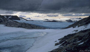 wild and windy evening on the edge of the svartisen ice cap 17 august 1998