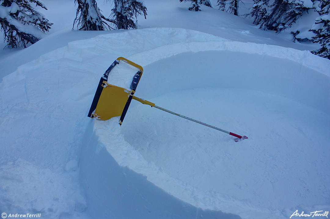  ICEBOX tool for building igloos