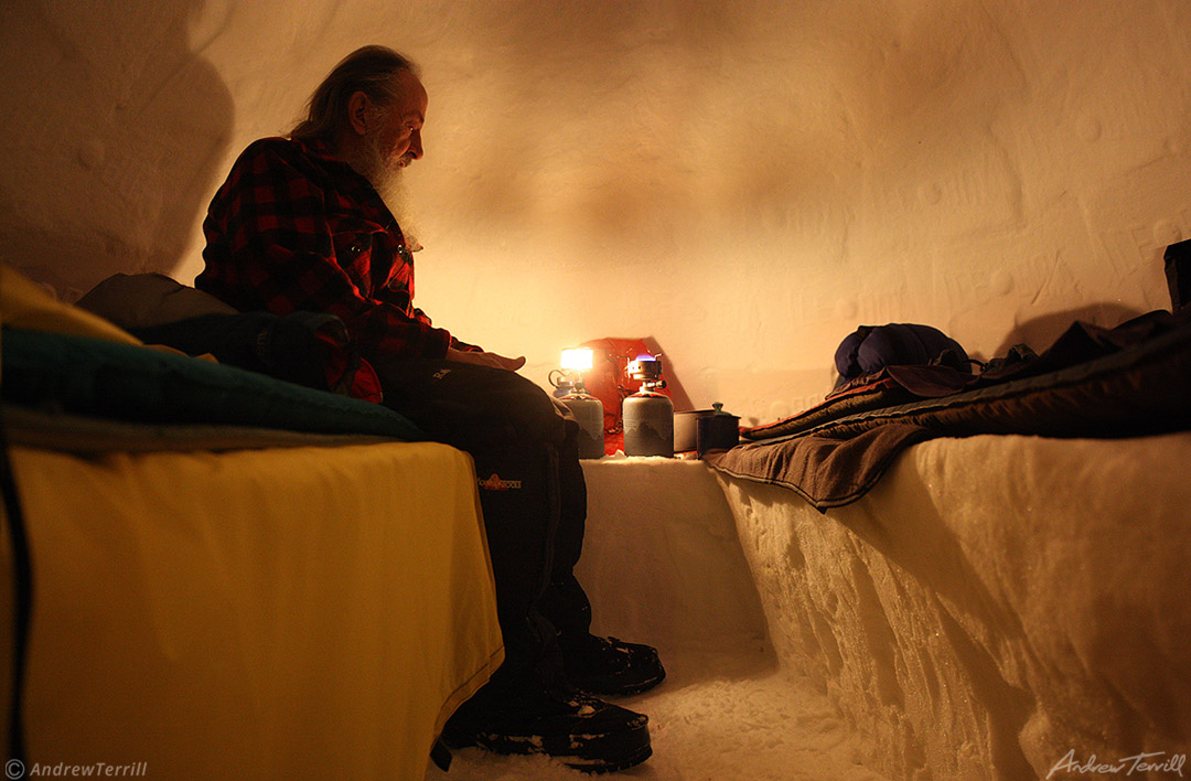  igloo ed inside an igloo 2016