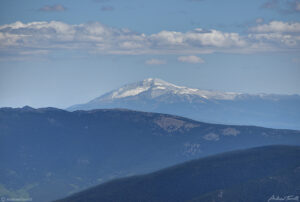 summit mount logan pikes peak colorado 19 june 2023