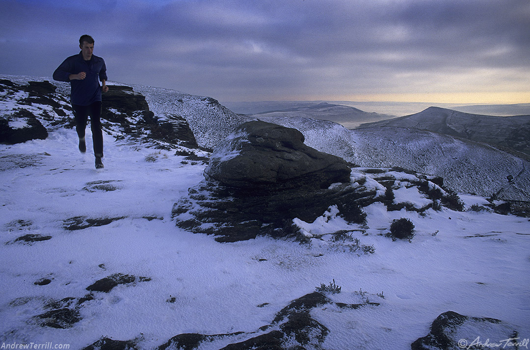 kinder scout winter running