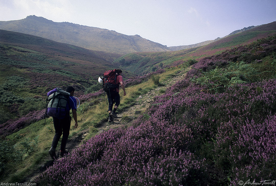 kinder scout climbing hiking to crag