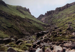 Kinder Scout Upper Grindsbrook summer