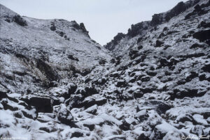 kinder scout upper grindsbrook clough winter