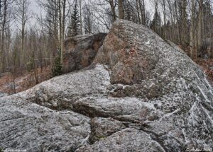 snow dusted rock aspen woods 3 november 2024